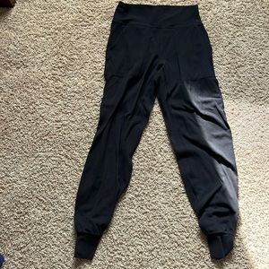Size 4 black lululemon align joggers